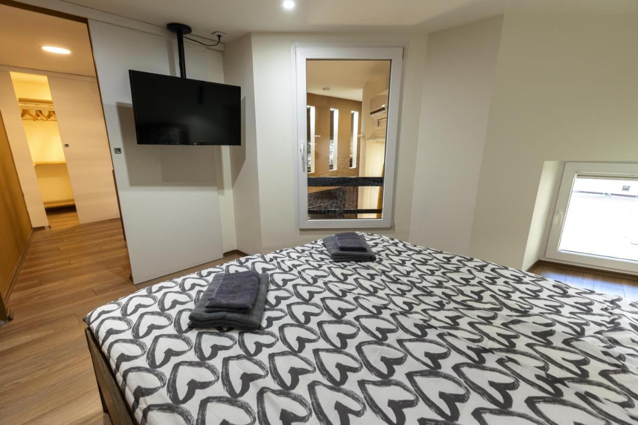 Kazinczy 10 Apartment With 3 Bedrooms Budapeste Exterior foto